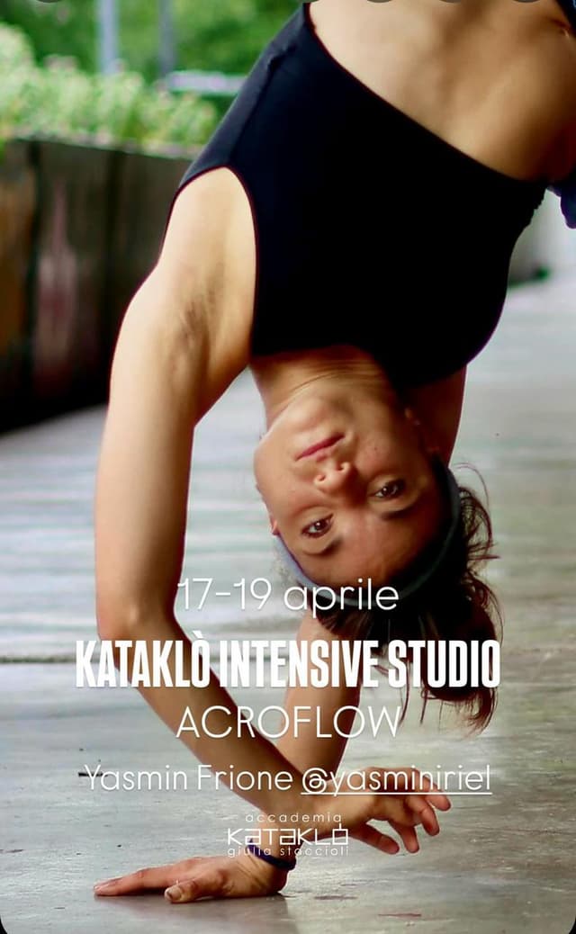 Acroflow in Kataklo Athletic Dance Theater